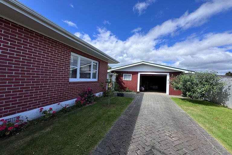 Photo of property in 21 Tasman Street, Levin, 5510