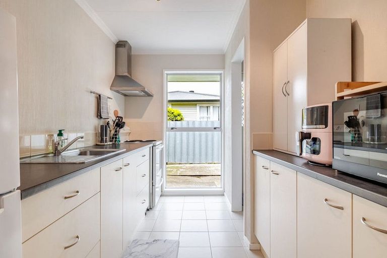 Photo of property in 19b Churchill Avenue, Hokowhitu, Palmerston North, 4410