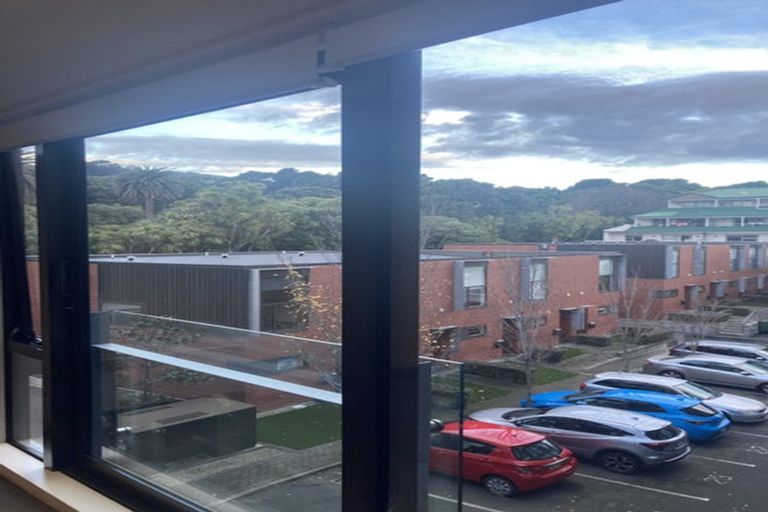 Photo of property in Nouvo Apartments, 3g/21 Rugby Street, Mount Cook, Wellington, 6021