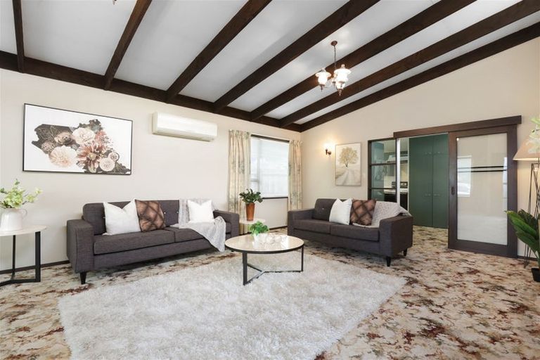 Photo of property in 2/31 Waimairi Road, Upper Riccarton, Christchurch, 8041