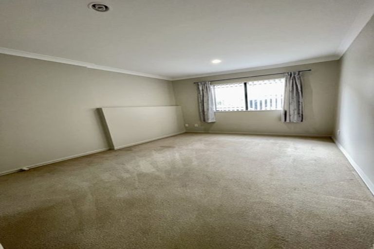 Photo of property in 30 Killybegs Drive, Pinehill, Auckland, 0632