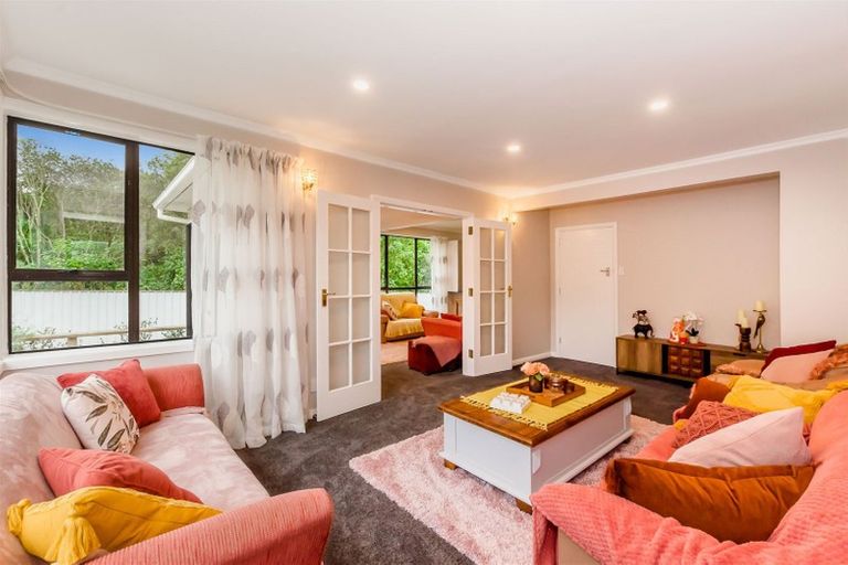 Photo of property in 48 Hookway Grove, Paraparaumu, 5032