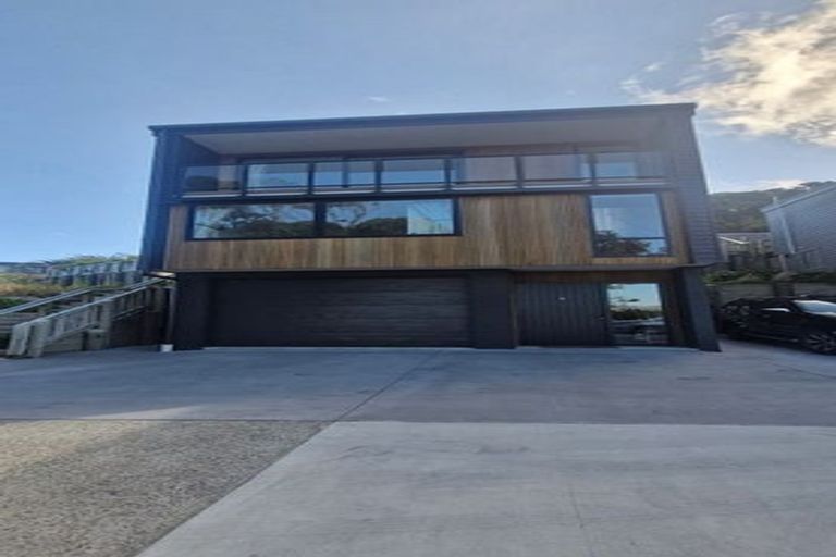 Photo of property in 4 Silvereye Way, Johnsonville, Wellington, 6037