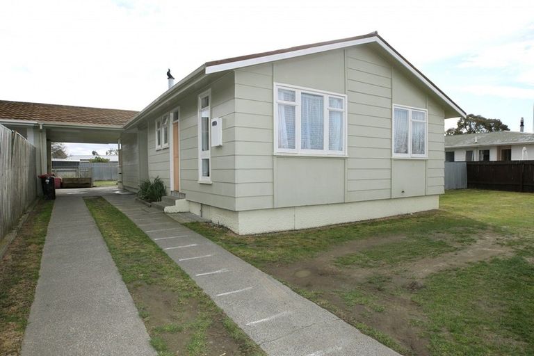 Photo of property in 28 Cartier Crescent, Flaxmere, Hastings, 4120