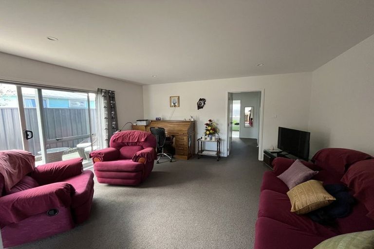 Photo of property in 100a King Street, Taradale, Napier, 4112