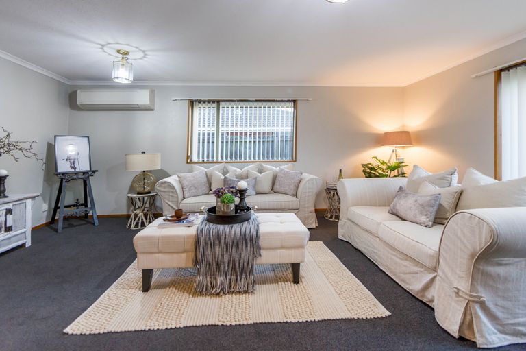 Photo of property in 1/15 Showgate Avenue, Sockburn, Christchurch, 8042