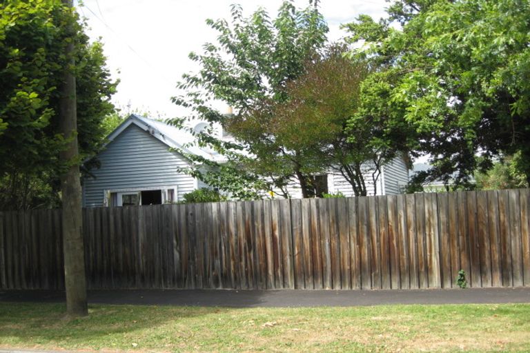 Photo of property in 60 Oxley Avenue, St Albans, Christchurch, 8014