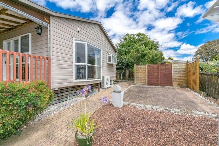 Photo of property in 35 Acacia Crescent, Glenview, Hamilton, 3206