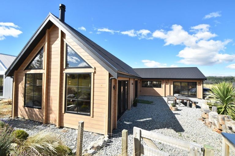 Photo of property in 69 Ohau Drive, Lake Ohau, Twizel, 9412