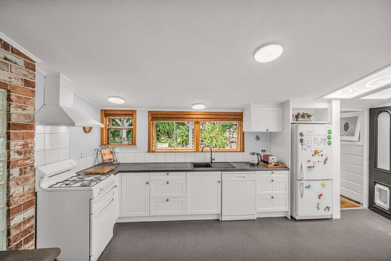 Photo of property in 125 Shakespeare Road, Bluff Hill, Napier, 4110