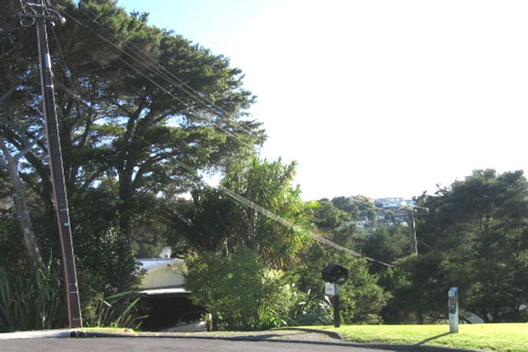 Photo of property in 44 Tui Glen Road, Birkenhead, Auckland, 0626