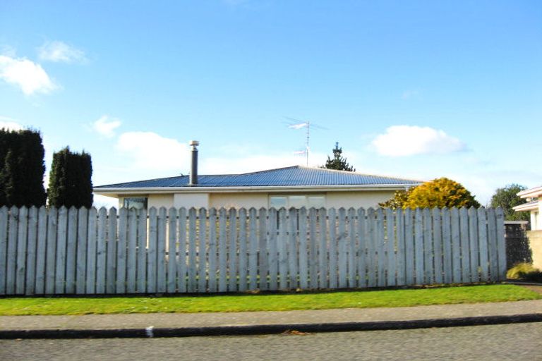 Photo of property in 17 Rowan Street, Hargest, Invercargill, 9810