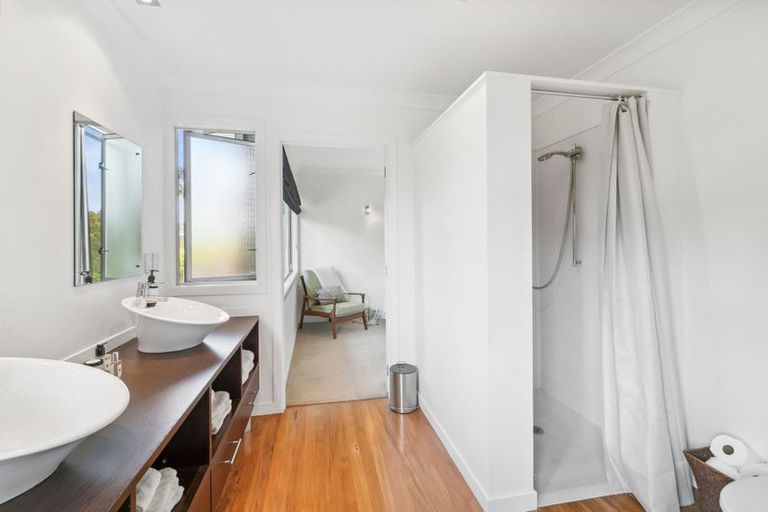 Photo of property in 117 Poplar Grove, Whalers Gate, New Plymouth, 4310