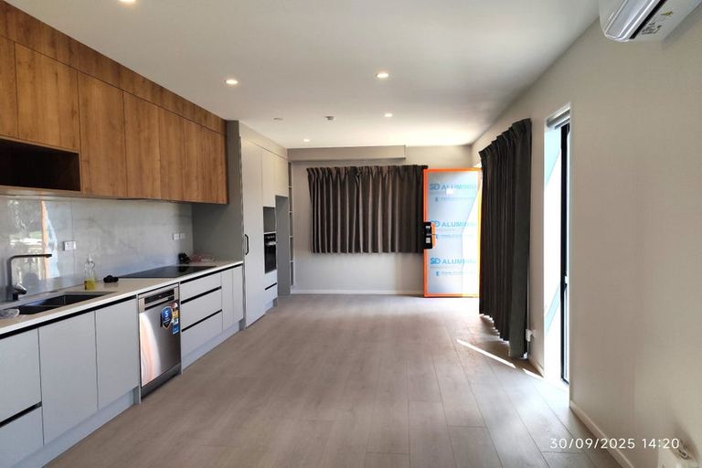 Photo of property in 4 Chatsworth Crescent, Pakuranga Heights, Auckland, 2010