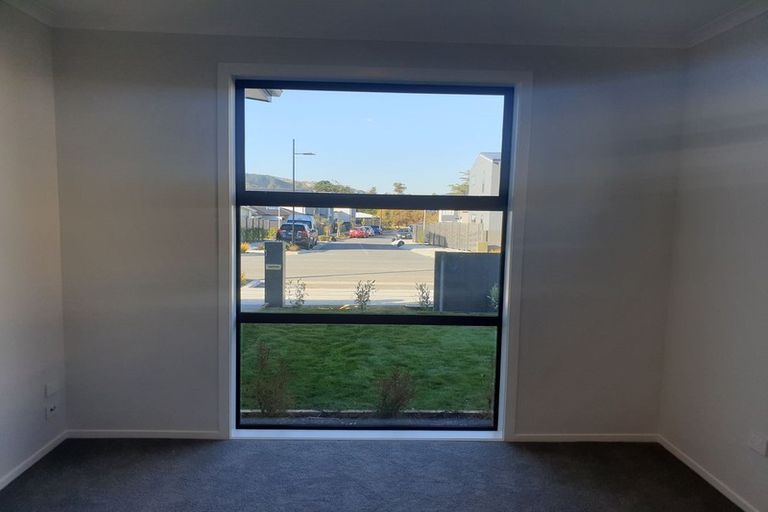 Photo of property in 24 Karearea Avenue, Kenepuru, Porirua, 5022