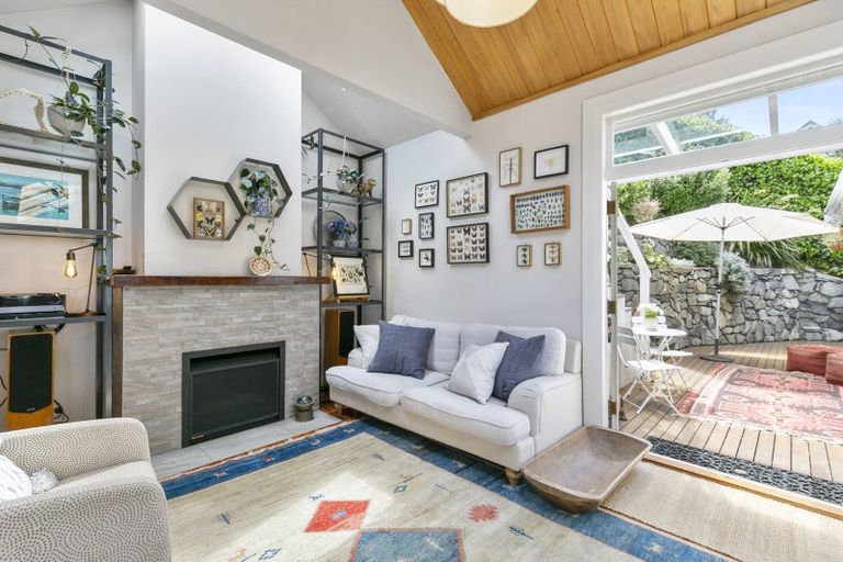 Photo of property in 152 Grafton Road, Roseneath, Wellington, 6011