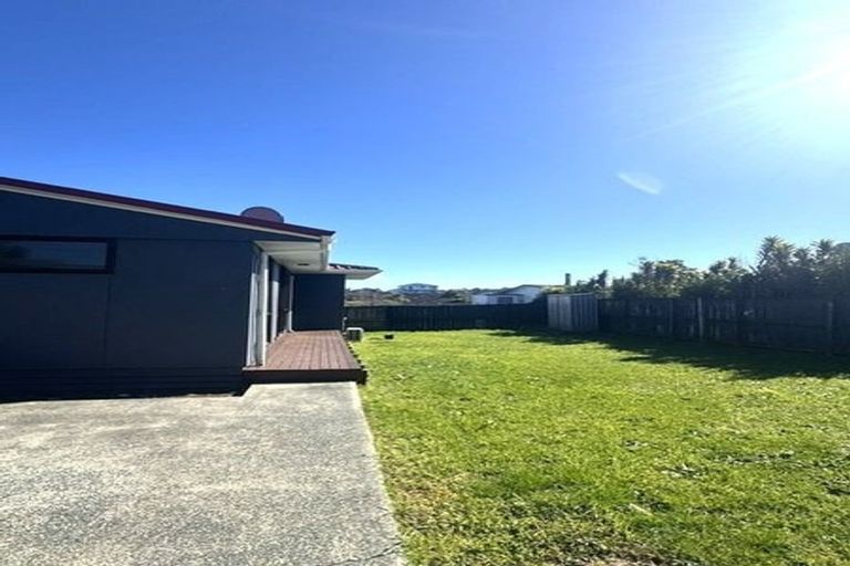 Photo of property in 37 Metcalfe Road, Ranui, Auckland, 0612