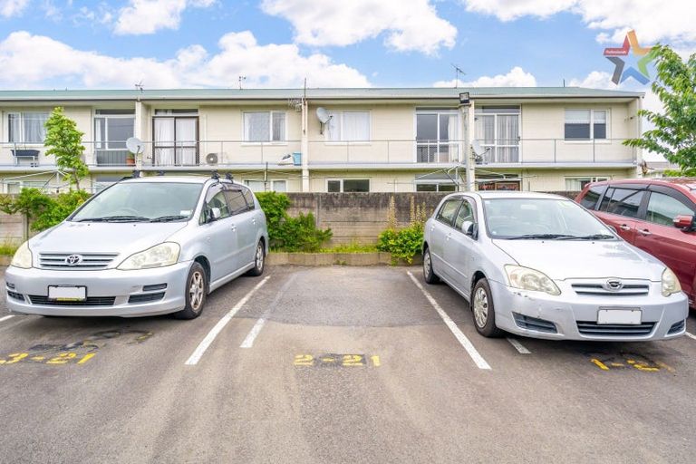 Photo of property in 2/21 Britannia Street, Petone, Lower Hutt, 5012