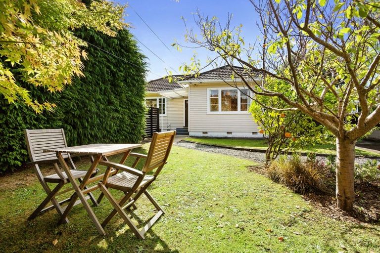 Photo of property in 19 Naenae Road, Naenae, Lower Hutt, 5011