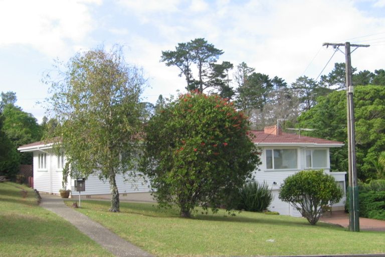 Photo of property in 8 Radiata Lane, Chatswood, Auckland, 0626