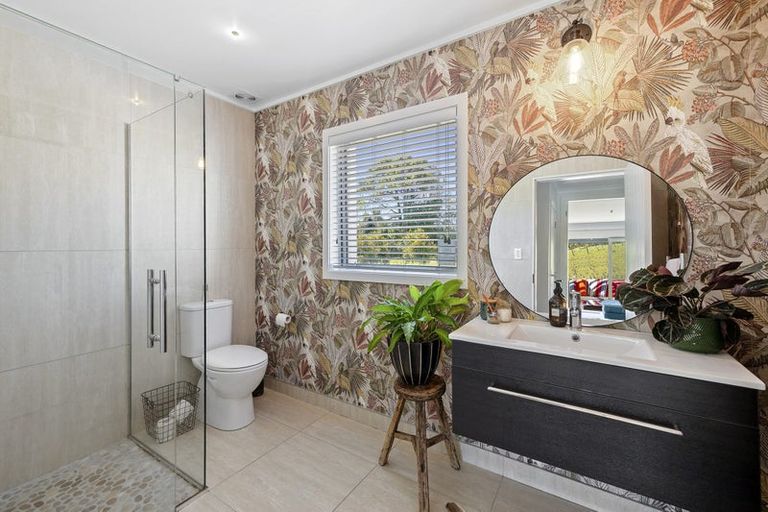 Photo of property in 822 Carrington Road, Hurworth, New Plymouth, 4371