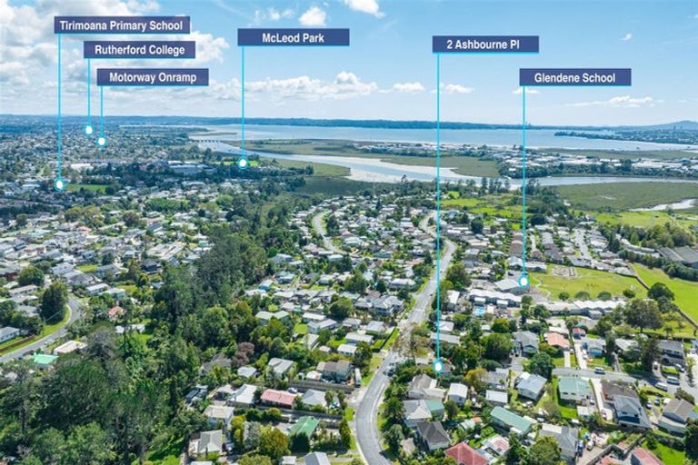 Photo of property in 2 Ashbourne Place, Glendene, Auckland, 0602