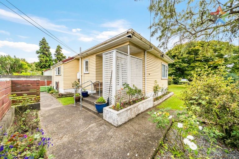 Photo of property in 135 Oxford Terrace, Epuni, Lower Hutt, 5011