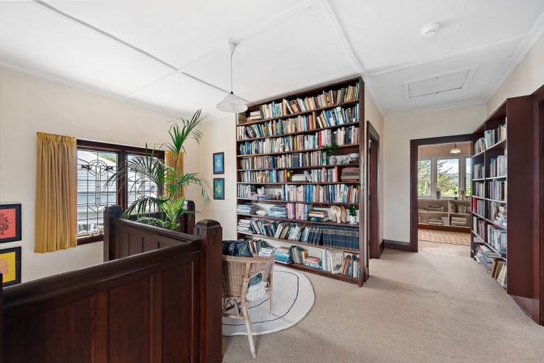 Photo of property in 4 Indus Street, Khandallah, Wellington, 6035