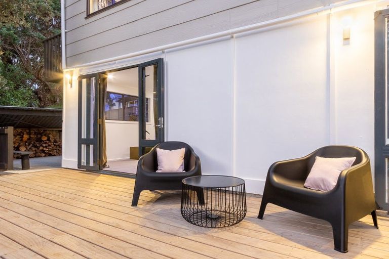 Photo of property in 50 Dale Road, Raumati South, Paraparaumu, 5032