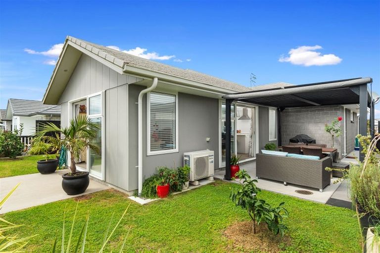 Photo of property in 10 Lion Place, Papamoa, 3118