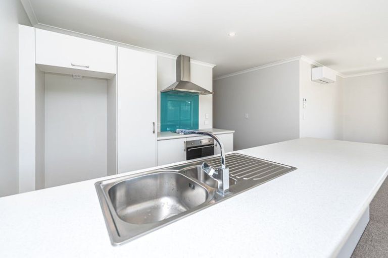 Photo of property in 6 Cross Street, Castlecliff, Whanganui, 4501