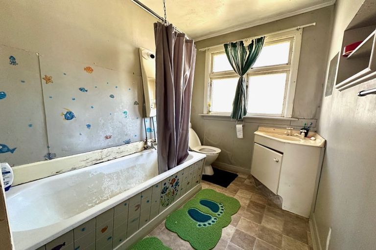 Photo of property in 2 Centennial Avenue, Balclutha, 9230