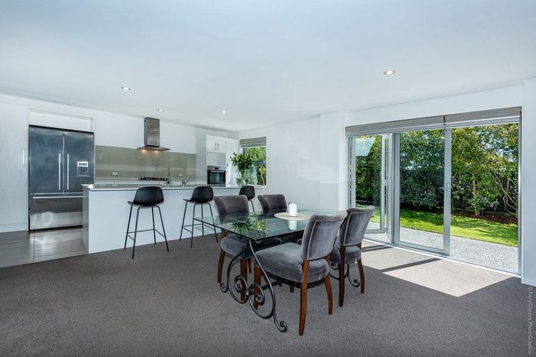 Photo of property in 18 Jennabelle Lane, Halswell, Christchurch, 8025