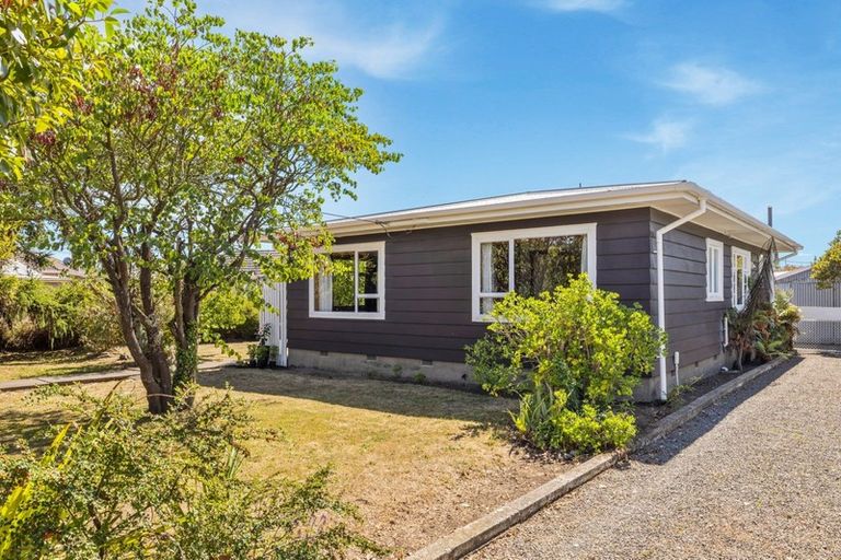 Photo of property in 26 Mortlake Street, Islington, Christchurch, 8042