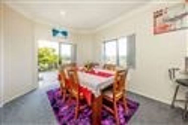 Photo of property in 29 Chieftain Rise, Goodwood Heights, Auckland, 2105