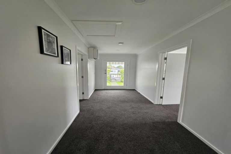 Photo of property in 401 Carrington Street, Upper Vogeltown, New Plymouth, 4310