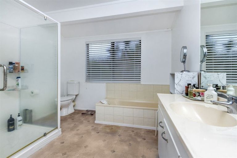 Photo of property in 2/14 Aramoana Avenue, Devonport, Auckland, 0624