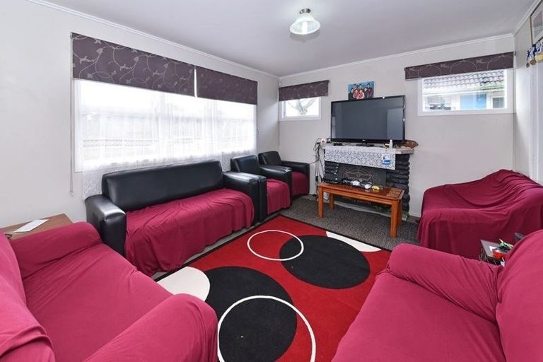 Photo of property in 32 Tyrone Street, Otara, Auckland, 2023