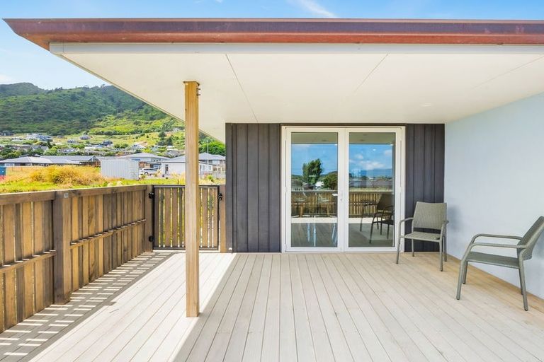 Photo of property in 30 Matenga Street, Waikanae, 5036