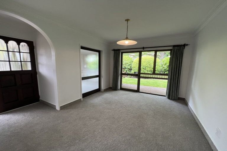 Photo of property in 142a Victoria Avenue, Hokowhitu, Palmerston North, 4410