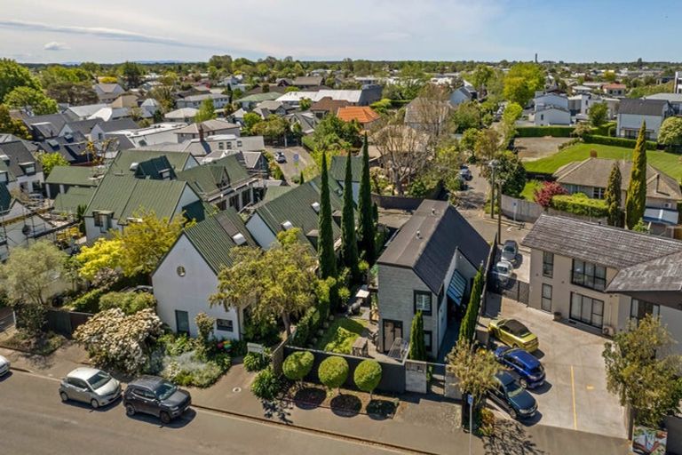 Photo of property in 10 Shrewsbury Street, Merivale, Christchurch, 8014