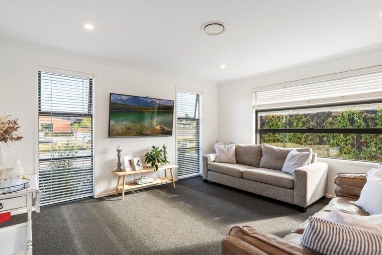 Photo of property in 77 The Boulevard, Papamoa Beach, Papamoa, 3118