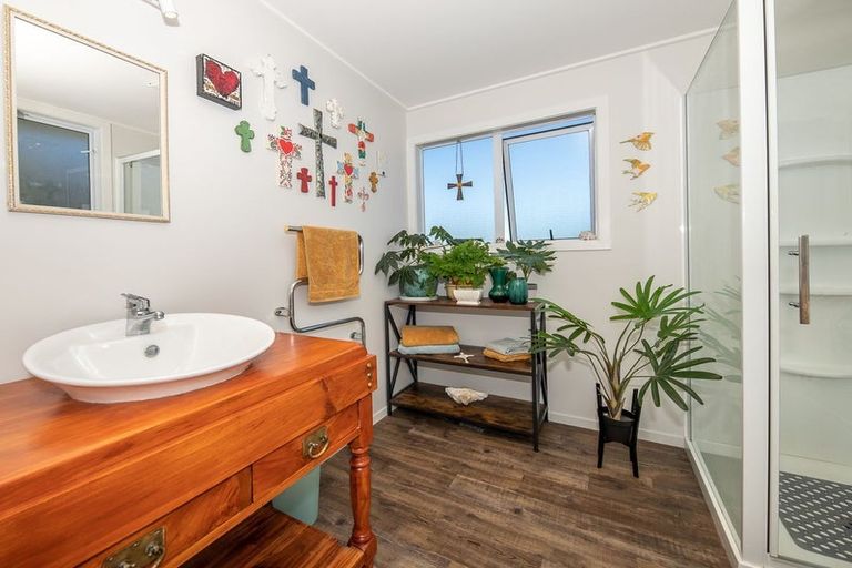 Photo of property in 14 Coates Street, Westport, 7825