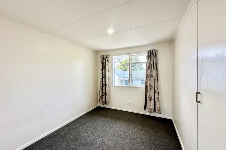 Photo of property in 29 Beaumaris Crescent, Ascot Park, Porirua, 5024