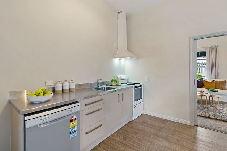 Photo of property in 39 Canterbury Street, Lyttelton, 8082