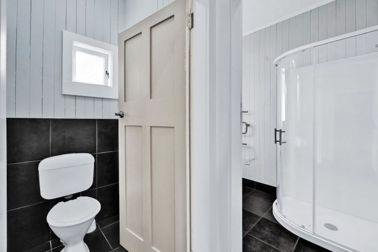 Photo of property in 51 Dixon Avenue, Hawera, 4610