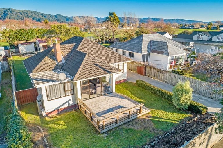 Photo of property in 68 Fraser Crescent, Elderslea, Upper Hutt, 5018