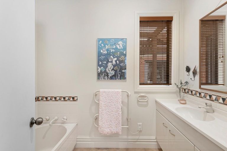 Photo of property in 25 Cotter Avenue, Arrowtown, 9302