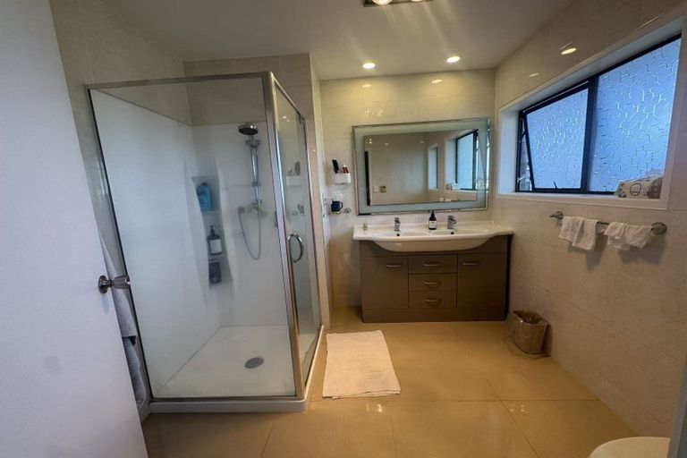 Photo of property in 2/18 Stanley Avenue, Milford, Auckland, 0620
