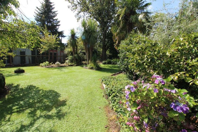 Photo of property in 7 Wilson Road, Hunterville, 4730